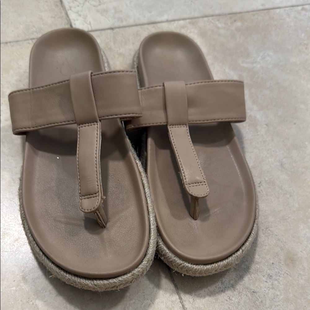 Women's Tan Sandals
